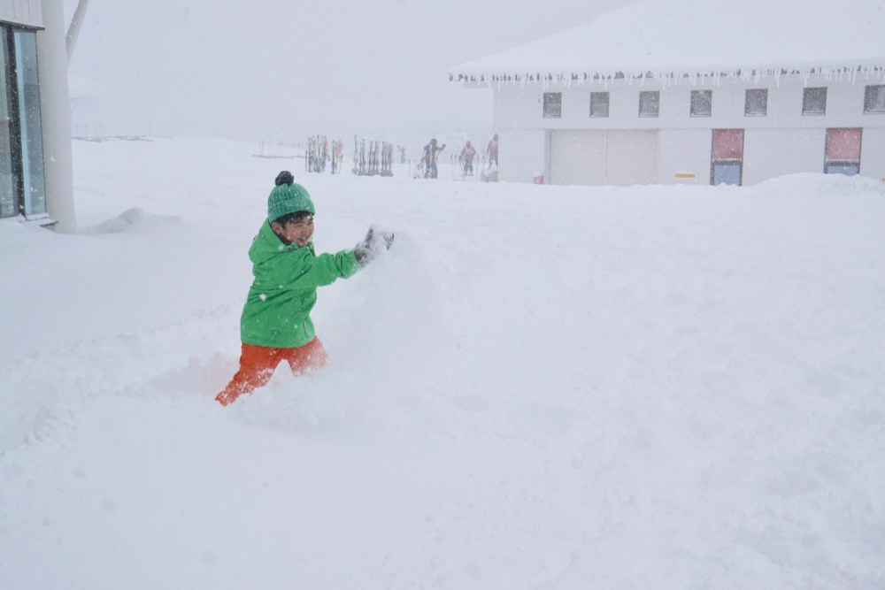 前進山形上山溫泉的夢幻雪世界,體驗親手做雪屋以及絕景樹冰散步