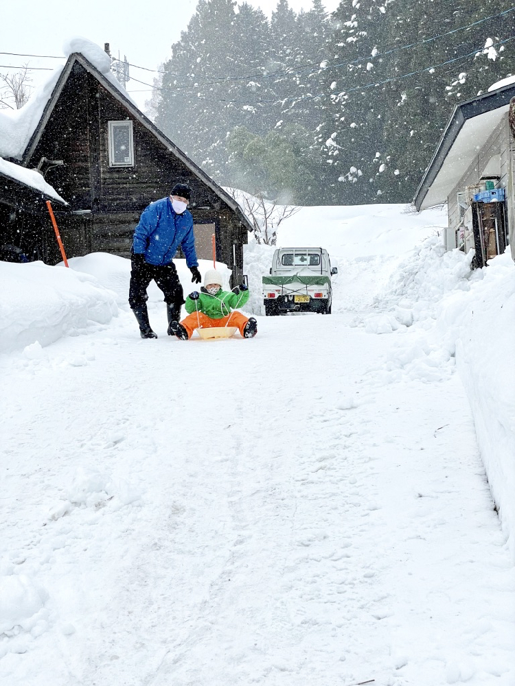 前進山形上山溫泉的夢幻雪世界,體驗親手做雪屋以及絕景樹冰散步