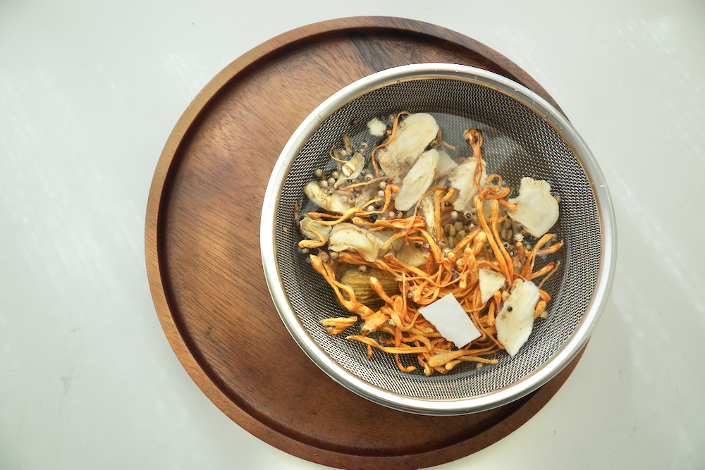 我最愛的煲湯時光~幫我溫柔照顧自己和全家人的「芍品軒」團購