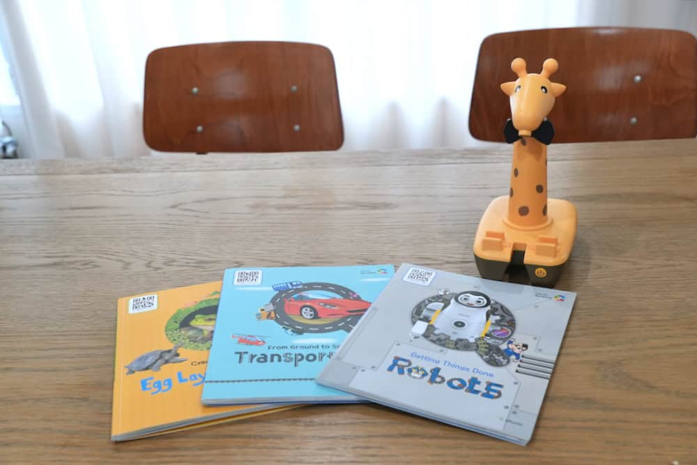 將抽象概念視覺化，讓孩子在遊戲中學習的ARpedia AR互動式英文學習繪本