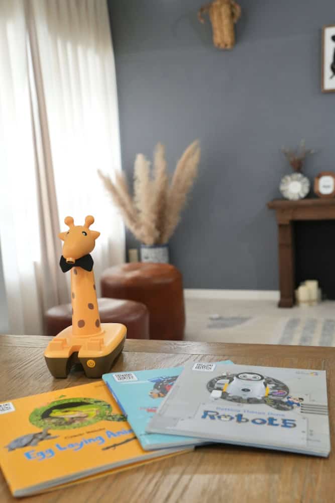 將抽象概念視覺化，讓孩子在遊戲中學習的ARpedia AR互動式英文學習繪本