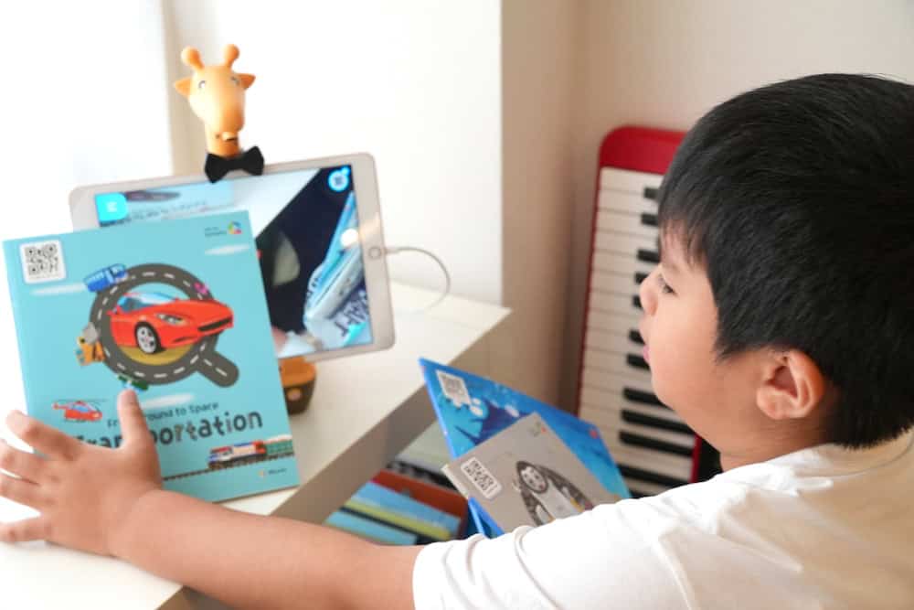 將抽象概念視覺化，讓孩子在遊戲中學習的ARpedia AR互動式英文學習繪本